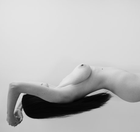 Mariah Morvant アートモデル 写真