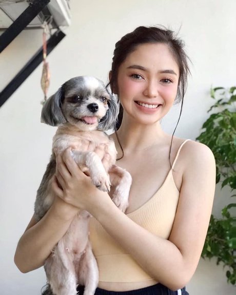 Charina ポルノスター 美しい 写真