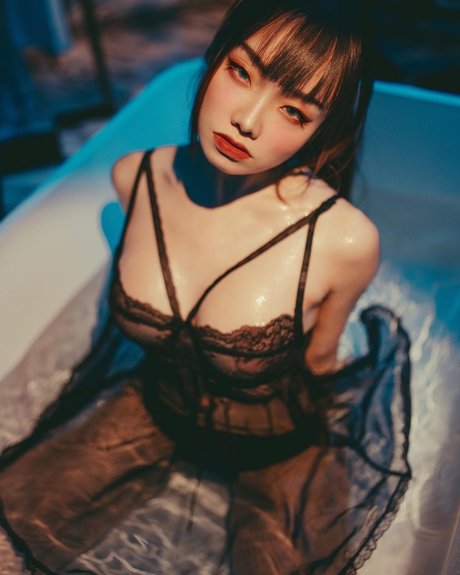 Queenie Lam 素敵な女優 写真