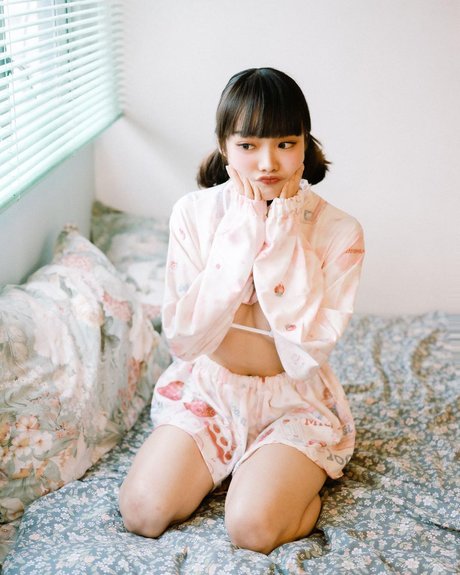 Queenie Lam ホットモデル 写真