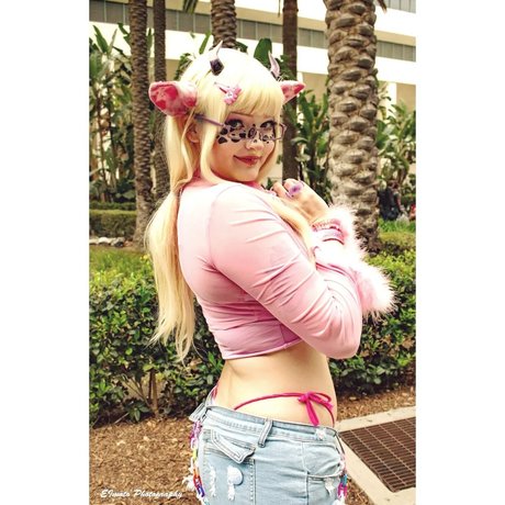 美しいティーンオンリーファン ホット 写真