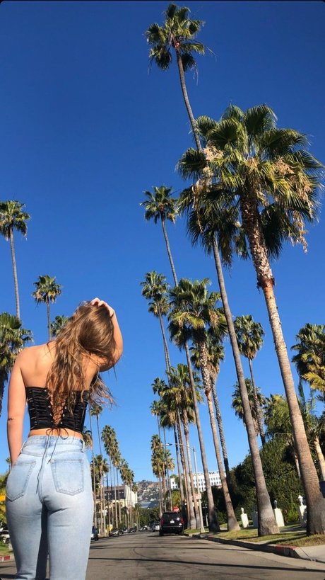 Cecelia Florence ホットなポルノスター アーカイブ