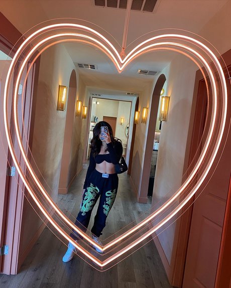 Jydn lol 素敵な女優 画像