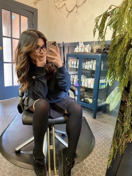 Jydn lol ポルノスター エロティック ギャラリー