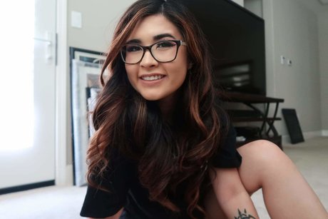 Jydn lol ポルノ女優 アーカイブ