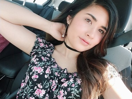 大きな乳首オンリーファンズ ポルノ ギャラリー