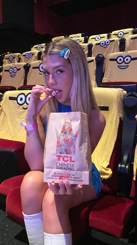 Sissy Sheridan 無料モデル 写真