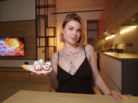 Roxy Blakee エロティックなモデル 写真