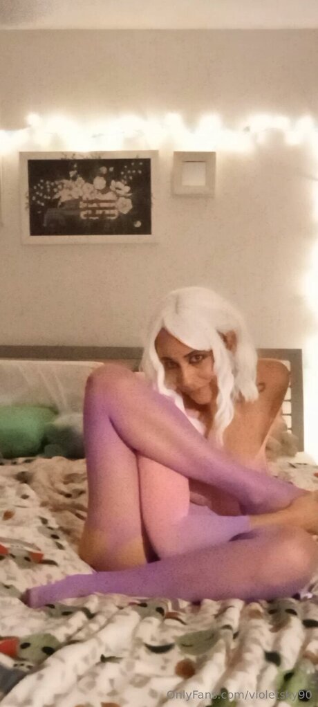 Violetsky90 ポルノスター 可愛い 写真