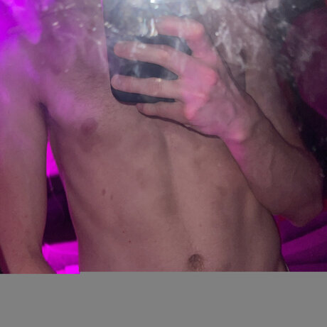 Brandonbator07 素敵なモデル 写真