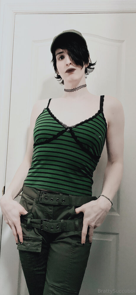 Tomboysuccubus エロティックなスター 画像