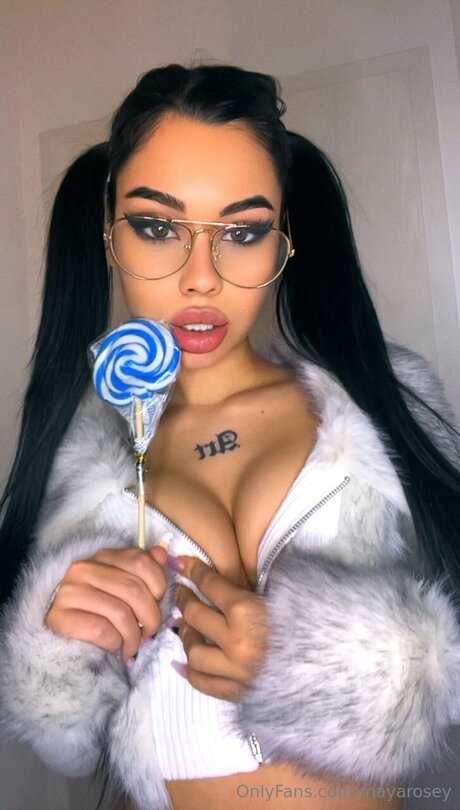 Mayarosey 無料スター 写真