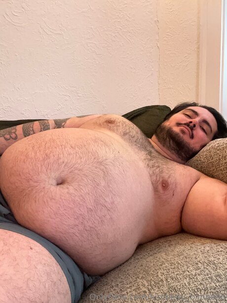 毛深い茂みオンリーファンズ セクシーヌード 画像