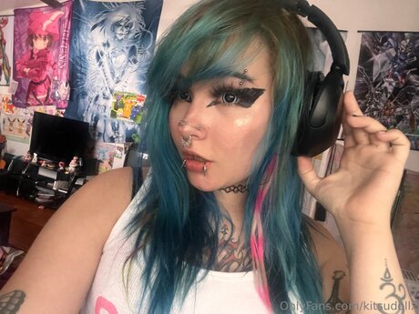 Kitsudollx 最高のスター アーカイブ
