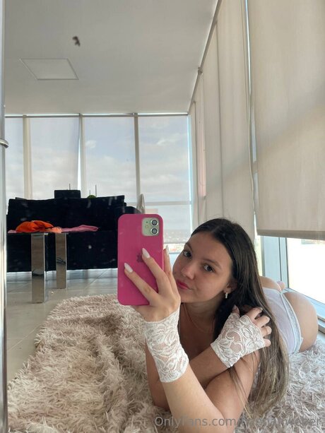 Hannahweber ヌード女優 写真