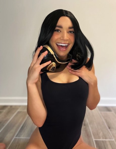 Natalie Decker ヌード女優 写真