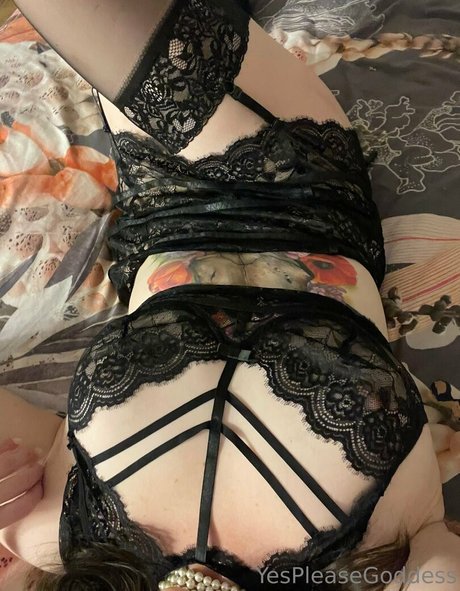 yespleasegoddessof ポルノモデル 写真