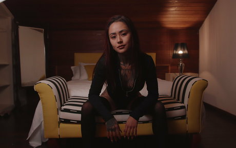 黒檀のアマチュアオンリーファンズ 美しいヌード 画像