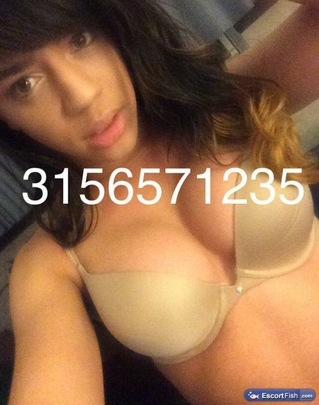 Andrea Anaconda ポルノスター 独占 写真