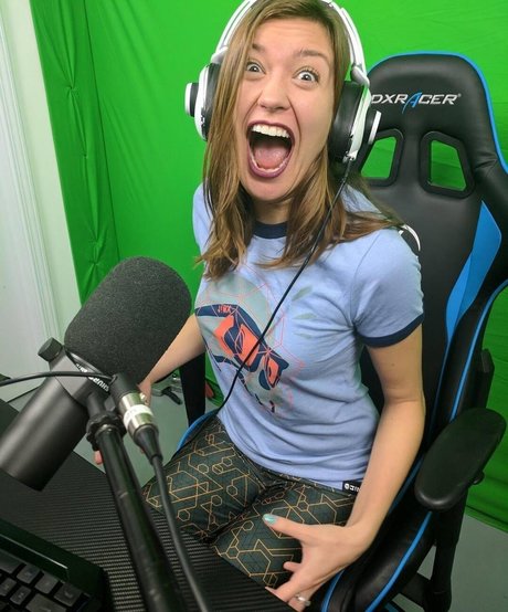 ビキニファックオンリーファンズ セクシー裸 ギャラリー