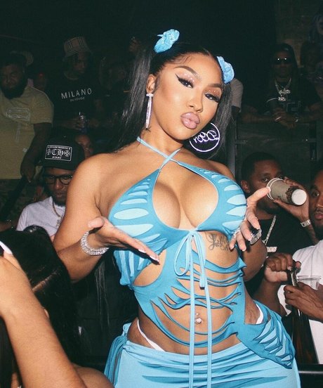 Ari Fletcher モデル ギャラリー