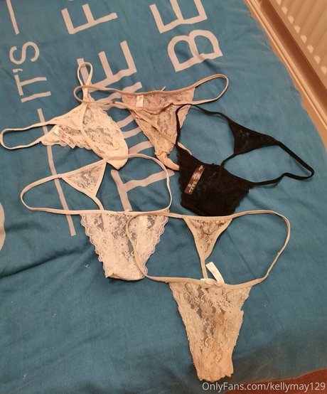 kellymay129 アダルトスター 写真