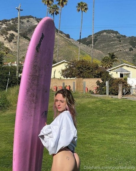 yourfavhaley エロティック女優 写真