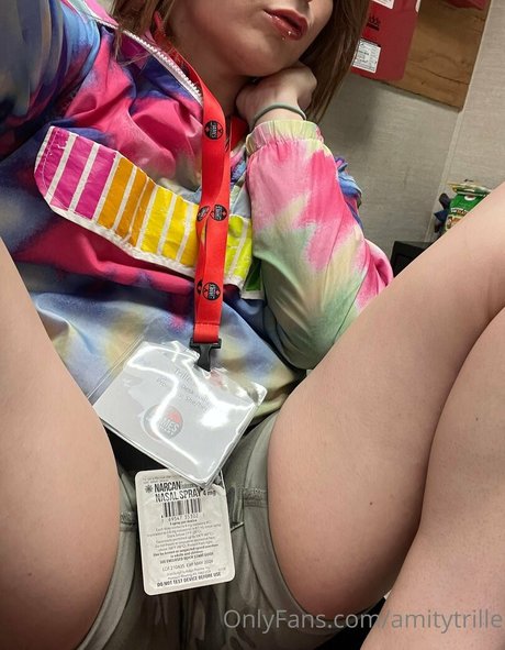 amythrill 完璧なモデル 画像