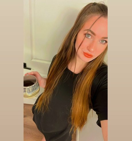 Ella Estrid エロティックモデル 写真