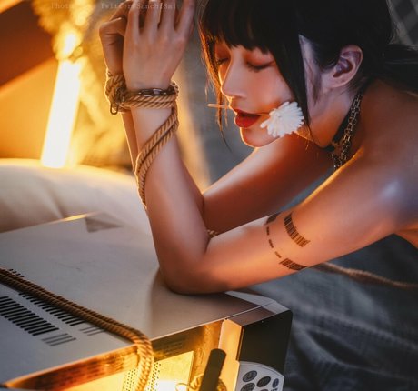 aooomi 独占女優 画像