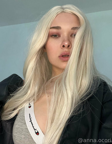 anna ocori セクシーなスター ギャラリー