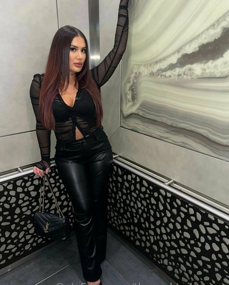 セクシーな妻オンリーファンズ 無料裸 写真