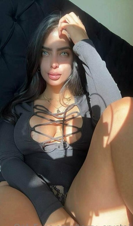 terry crystal 美しいモデル 画像