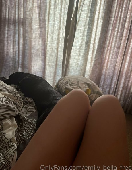 emily bella free ポルノスター 独占 写真