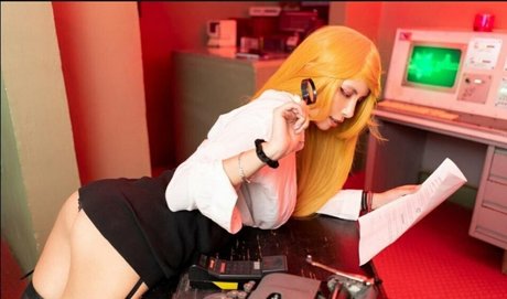 アナルフェチオンリーファンズ 無料セクシー 画像