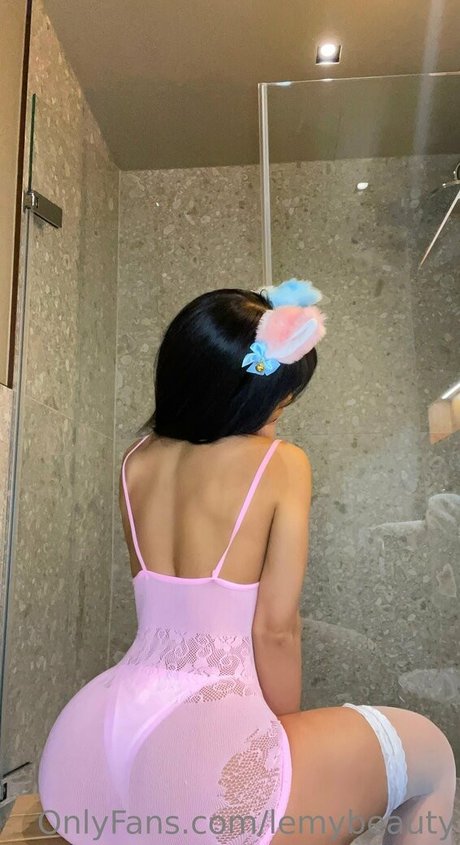 lemybeauty エロティックなスター 写真