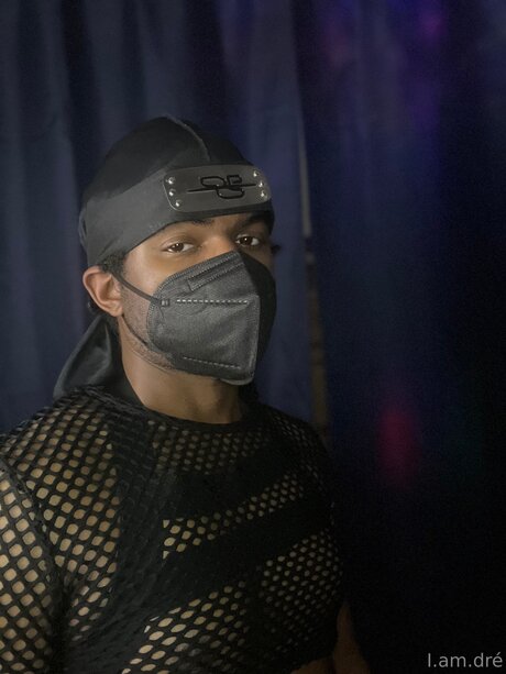 消防士のオンリーファンズ アートヌード 写真