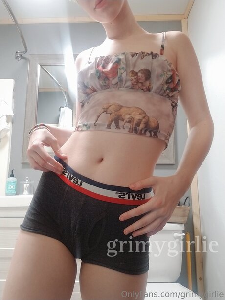 Grimygirlie ポルノスター ホット 画像