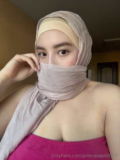 Princessemily07 ポルノスター セクシー 画像