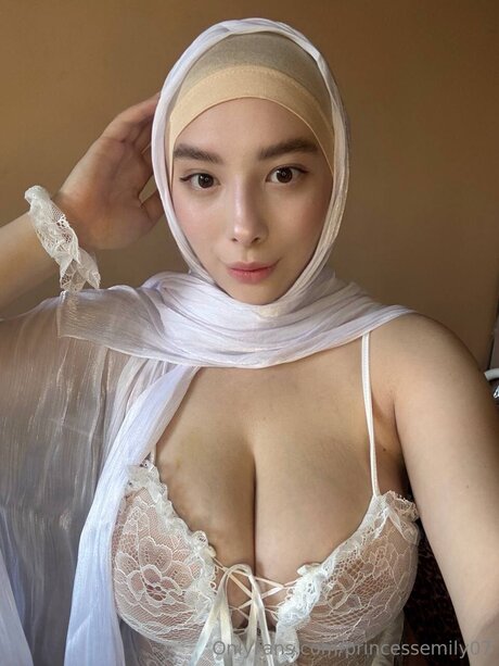 Princessemily07 完璧なスター 写真