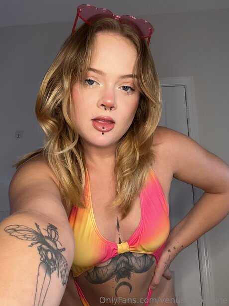 セックスガールズオンリーファンズ 無料ヌード 写真