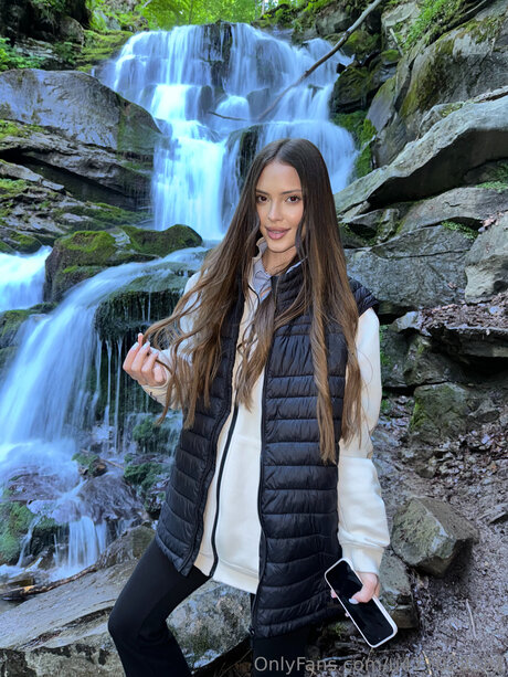 Karina Paw ポルノスター xxx 写真