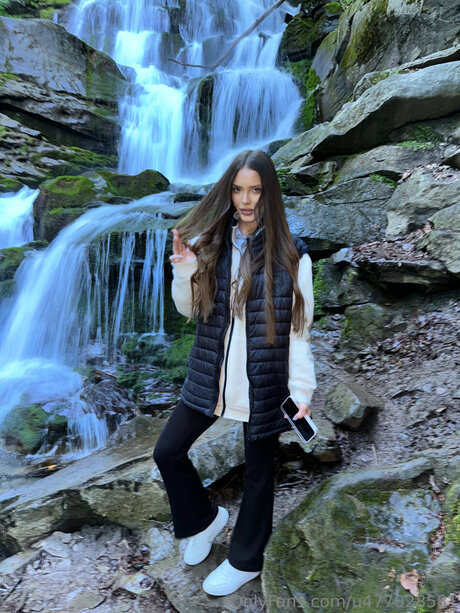 Karina Paw エロティック女優 ギャラリー