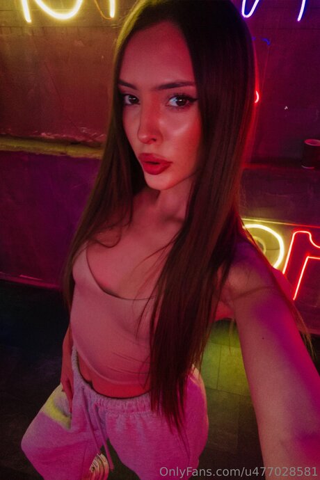 Karina Paw HDスター 写真