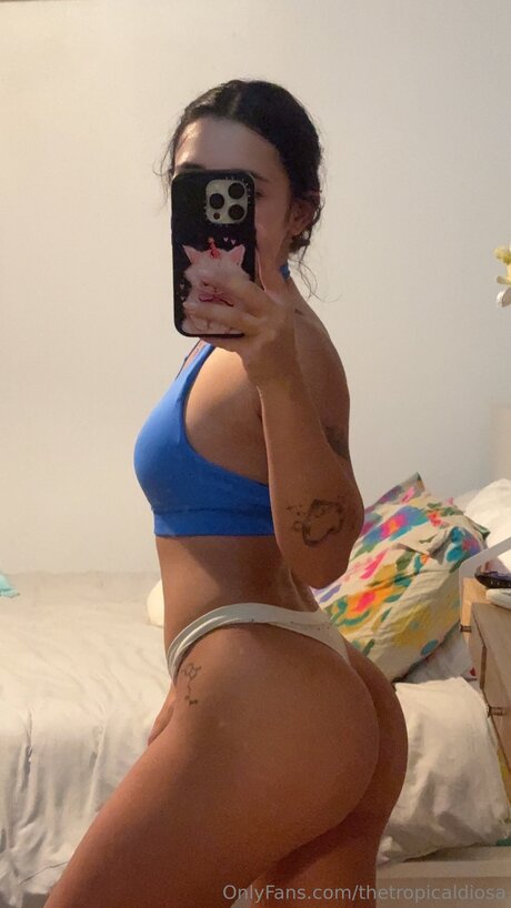 Thetropicaldiosa ポルノスター セクシー ギャラリー