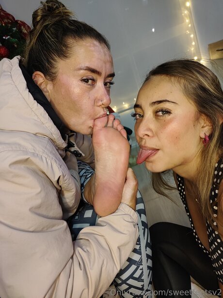 ゲイのインフルエンサーオンリーファンズ 無料裸 写真