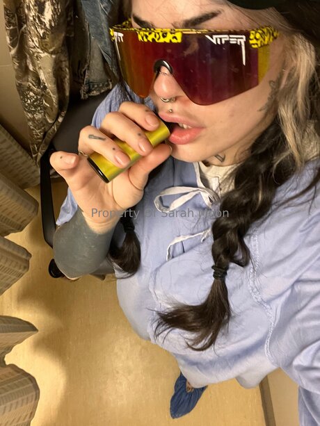 Sarahmoonsg ポルノモデル 写真