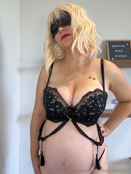 Seraphinastormfree 無料モデル 写真