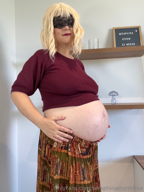 Seraphinastormfree セックスモデル 写真