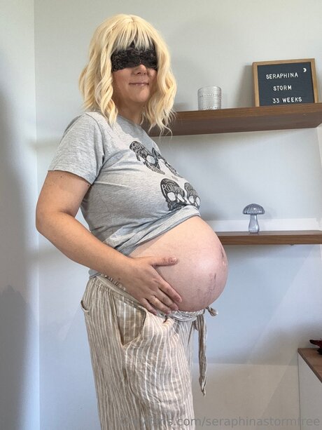 Seraphinastormfree トップモデル 写真